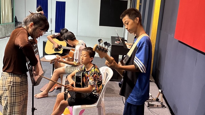 Guitar class 3